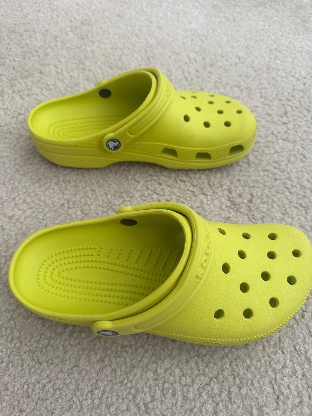 Kiwi Crocs - M7 W9 - Picture 3 of 5